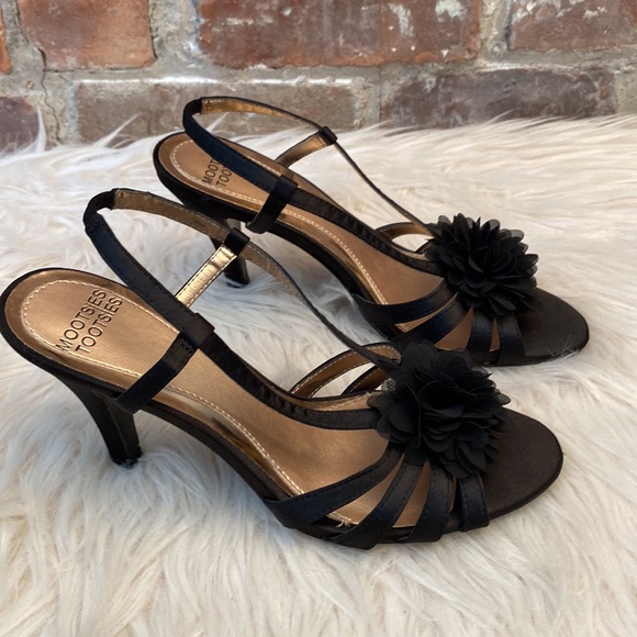 Mootsies Tootsies Shoes - Mootsies Tootsies Black Strappy Slingback Heels, Size 6.5M